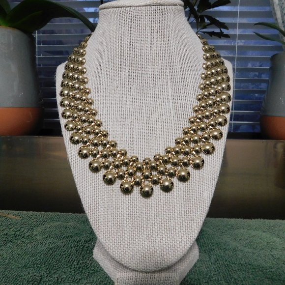 Avon Jewelry - Avon gold necklace